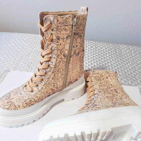 NWOT Free People jacquard print canvas lug sole lace-up "hiker" boots, EU 40 - Picture 12 of 16